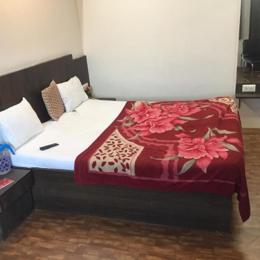 Hotel Long Stay Ahmedabad Eksteriør billede